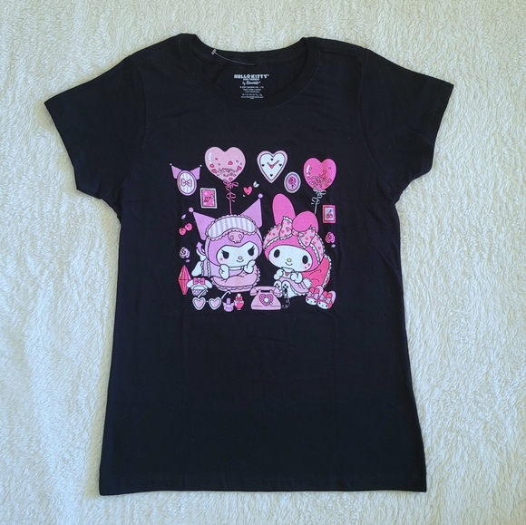 Sanrio Hello👋 Kitty🐈 and Friends Graphic Tee👕 - NWOT - Picture 7 of 10